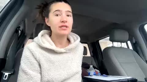 bambifarrina online show from February 12, 2025, 5:16 pm