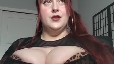 Snapshot of bambixxlynn chatting on July 10, 2026, 12:26 am bambixxlynn online show from July 10, 2026, 12:26 am