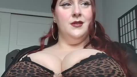 Snapshot of bambixxlynn chatting on July 11, 2026, 10:44 pm bambixxlynn online show from July 11, 2026, 10:44 pm