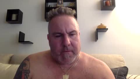 banana5289 online show from March 7, 2025, 8:00 pm