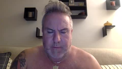 banana5289 online show from February 7, 2026, 10:30 am