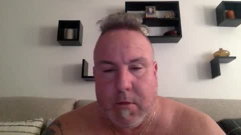 Snapshot of banana5289 chatting on April 20, 2026, 8:32 pm banana5289 online show from April 20, 2026, 8:32 pm