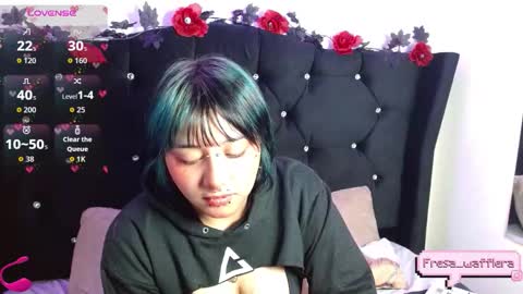 banana_wafflera online show from November 12, 2025, 2:06 pm