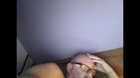 Snapshot of bananatwins1 chatting on March 8, 2025, 10:32 am bananatwins1 online show from March 8, 2025, 10:32 am