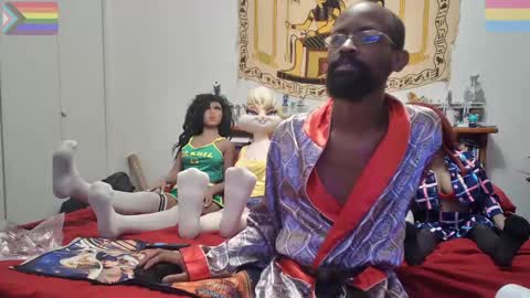 Bando Husbando online show from November 12, 2025, 2:56 am