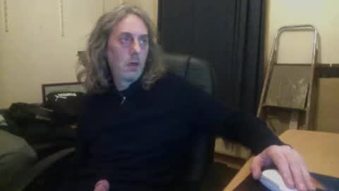 bangintoleather online show from November 7, 2025, 3:06 am