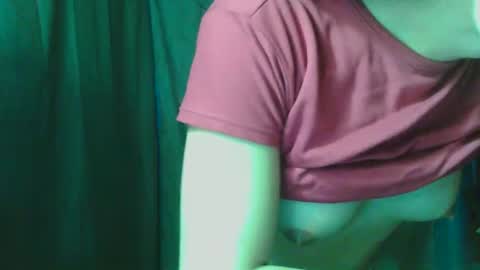 Snapshot of baninay810654 chatting on February 13, 2026, 10:28 pm baninay810654 online show from February 13, 2026, 10:28 pm