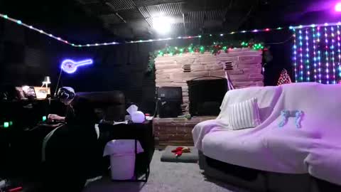 Snapshot of banjoey48 chatting on January 12, 2026, 1:00 am BANJOEY online show from January 12, 2026, 1:00 am