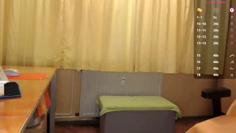       online show from April 22, 2026, 12:18 pm