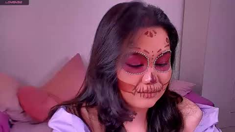 Barbie Kim online show from October 31, 2025, 8:21 pm