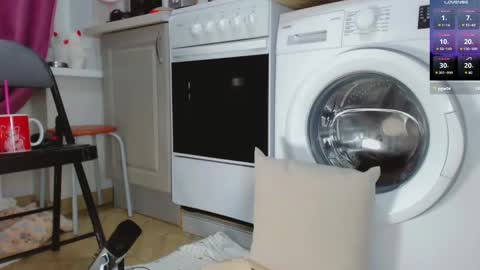 Amina online show from September 29, 2025, 5:18 pm