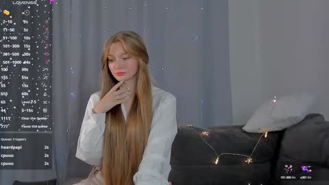 Kendall online show from December 12, 2024, 10:20 pm