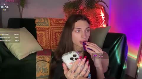 Snapshot of barbie_bi chatting on January 9, 2025, 1:56 pm My name is Molly. Please say hello I like talking to you. If you have any wishes or obscene desires please use the tip menu online show from January 9, 2025, 1:56 pm