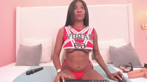 Snapshot of barbie_ebony_ chatting on July 19, 2026, 3:10 am Nicolle online show from July 19, 2026, 3:10 am