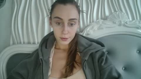 Snapshot of barbie_giirls_ chatting on April 28, 2026, 4:45 pm Kate online show from April 28, 2026, 4:45 pm