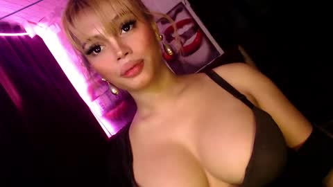 Snapshot of barbie_ivana chatting on November 30, 2025, 1:42 am barbei online show from November 30, 2025, 1:42 am