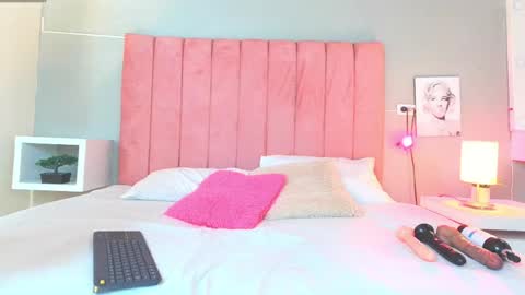 Snapshot of barbie_lorens chatting on April 9, 2026, 11:48 am Barbie lorens online show from April 9, 2026, 11:48 am