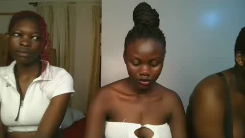 queen online show from September 19, 2025, 2:40 pm