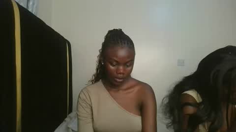 queen online show from October 12, 2025, 1:04 am