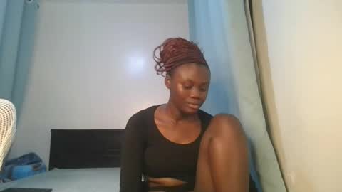 queen online show from December 16, 2025, 7:08 pm