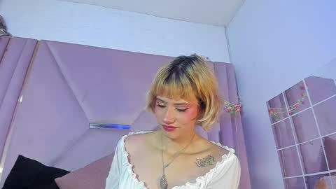 Snapshot of barbieambarx chatting on June 4, 2026, 6:58 pm Barbie online show from June 4, 2026, 6:58 pm