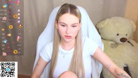 Eva online show from October 12, 2025, 10:31 pm