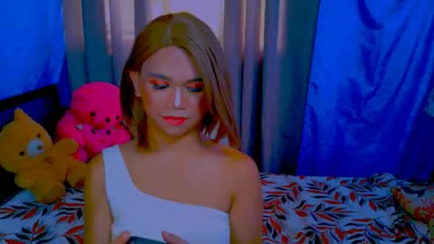 Snapshot of barbieee_hot chatting on May 27, 2026, 11:02 pm Barbie online show from May 27, 2026, 11:02 pm