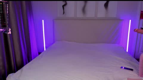  Emma online show from March 15, 2026, 9:43 pm