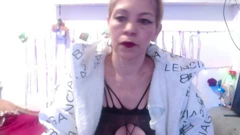 Snapshot of barbiemature chatting on May 23, 2026, 8:40 am barbiemature online show from May 23, 2026, 8:40 am