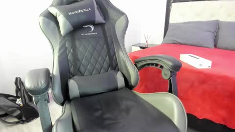 Barbie... online show from November 7, 2025, 4:56 am