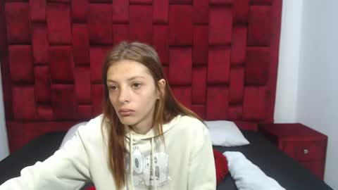 Snapshot of barby_jones25 chatting on April 28, 2026, 12:32 pm Barby online show from April 28, 2026, 12:32 pm