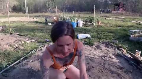 BareFootMuse online show from April 14, 2026, 10:38 pm