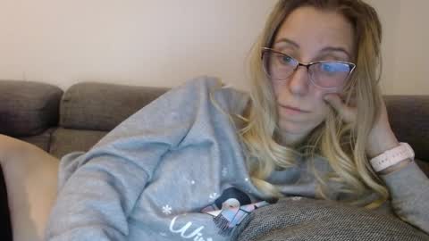 Lena online show from March 30, 2026, 4:30 pm