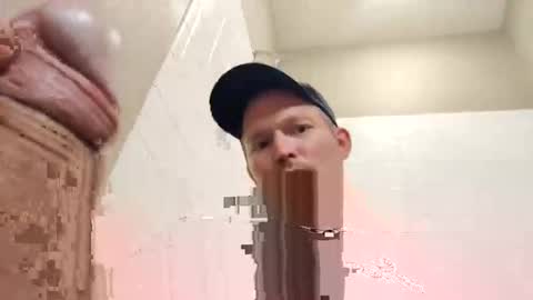 Snapshot of barniemay1 chatting on September 28, 2025, 2:28 am barniemay1 online show from September 28, 2025, 2:28 am