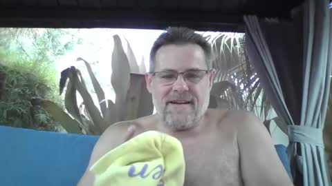 Barry Arnauld online show from April 27, 2026, 9:46 pm