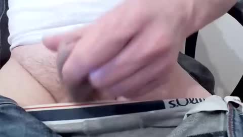 Snapshot of basti1975 chatting on October 31, 2025, 11:06 pm basti online show from October 31, 2025, 11:06 pm