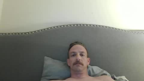 babtboy2121 online show from April 22, 2026, 1:41 am