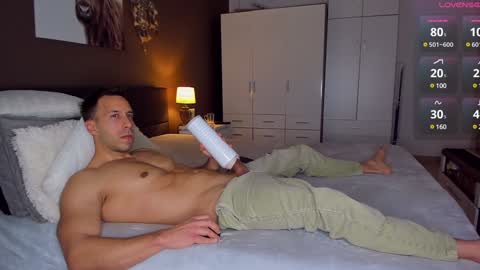 Rob online show from January 3, 2025, 7:07 pm