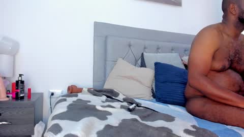 Idaly and Carlos online show from September 13, 2025, 2:17 pm