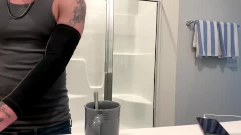 Snapshot of battlewolfxx chatting on February 1, 2025, 8:16 pm battlewolfxx online show from February 1, 2025, 8:16 pm