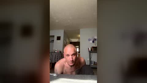 battlewolfxx online show from April 17, 2026, 7:39 pm