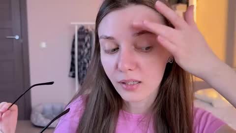 Snapshot of bb_lourels_ chatting on May 17, 2026, 5:31 pm Lourel I will be here on and online show from May 17, 2026, 5:31 pm