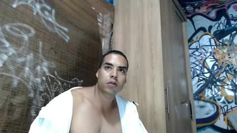 Justin online show from November 1, 2025, 10:34 pm