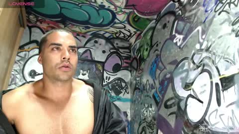 Justin online show from April 21, 2026, 8:55 pm