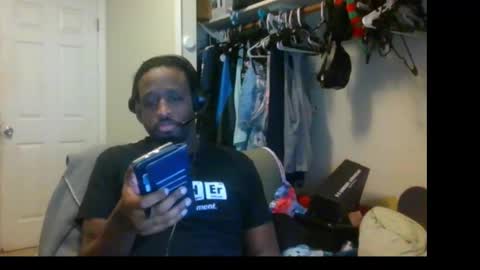 rocker n queen online show from December 23, 2024, 5:43 pm