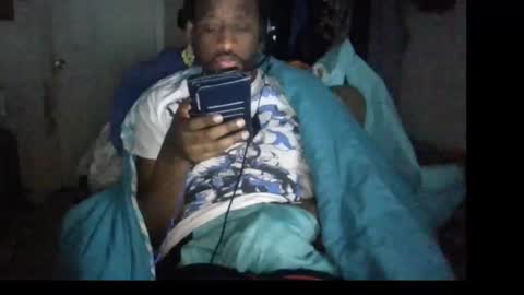 rocker n queen online show from January 5, 2025, 1:04 pm