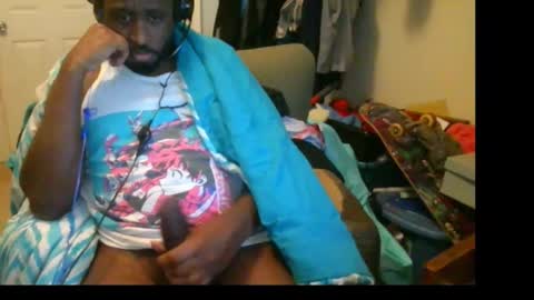 rocker n queen online show from January 6, 2025, 7:13 pm