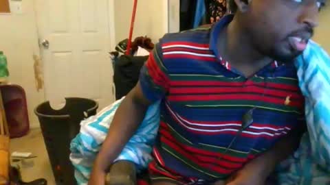 rocker n queen online show from February 7, 2025, 4:14 pm