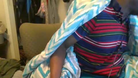 rocker n queen online show from February 17, 2025, 6:59 pm