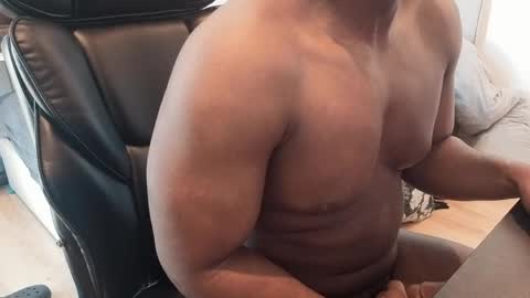 bbcthomas123112 online show from April 19, 2026, 8:02 am